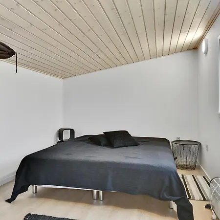 2 Bedroom Awesome In Kerteminde